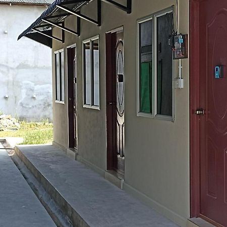 Depulauserai Roomstays Pekan Exterior photo
