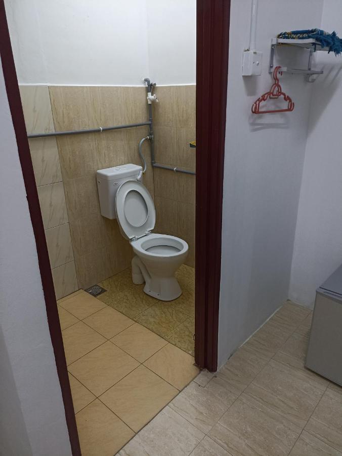 Depulauserai Roomstays Pekan Exterior photo
